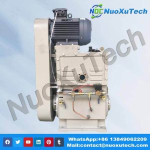2H Two stage piston vacuum pump