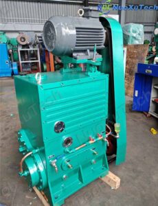 2H Piston Vacuum Pump 001 Two Stage Piston Vacuum Pump